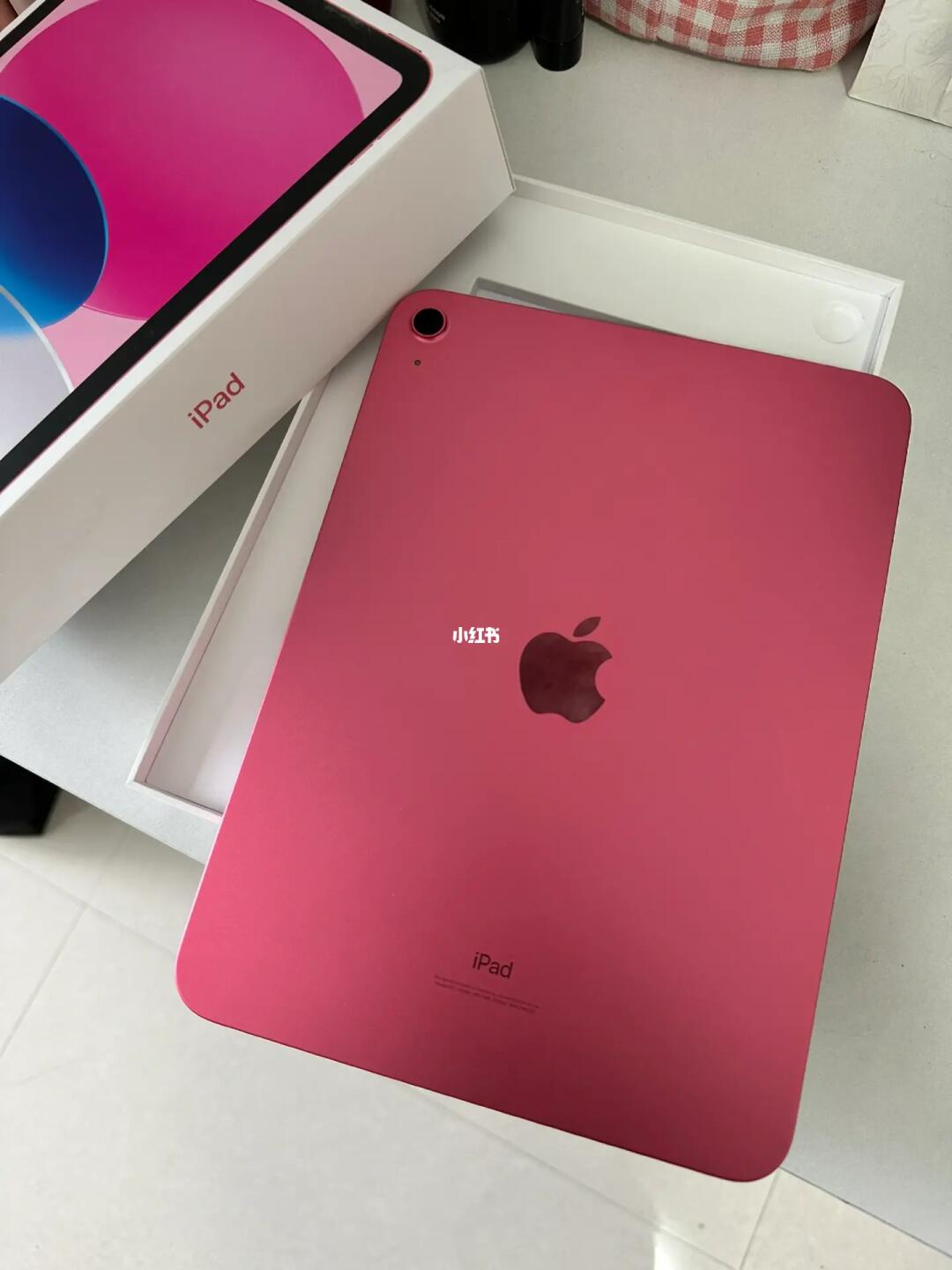 iPad 10最新款，技术与设计的完美融合亮相！